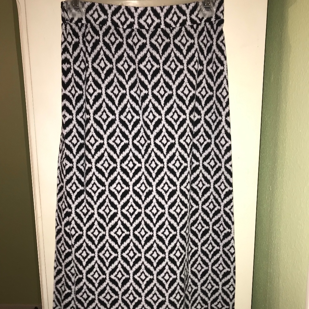 Black and White Maxi Skirt